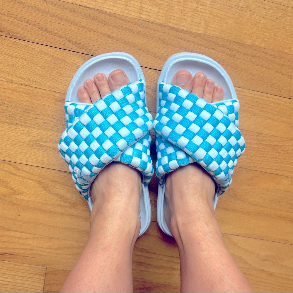 Nike Jordan Sophia Slides women’s 7 blue chambray/baltic blue